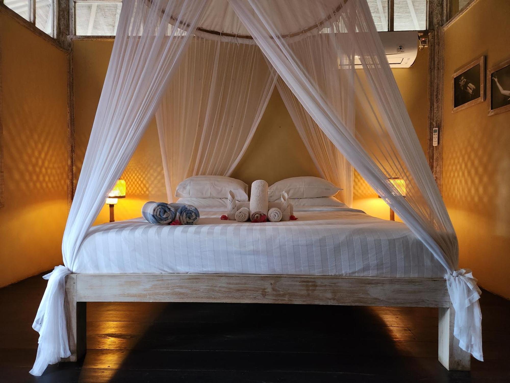 Bamboo Lodge Gili Trawangan Exterior photo